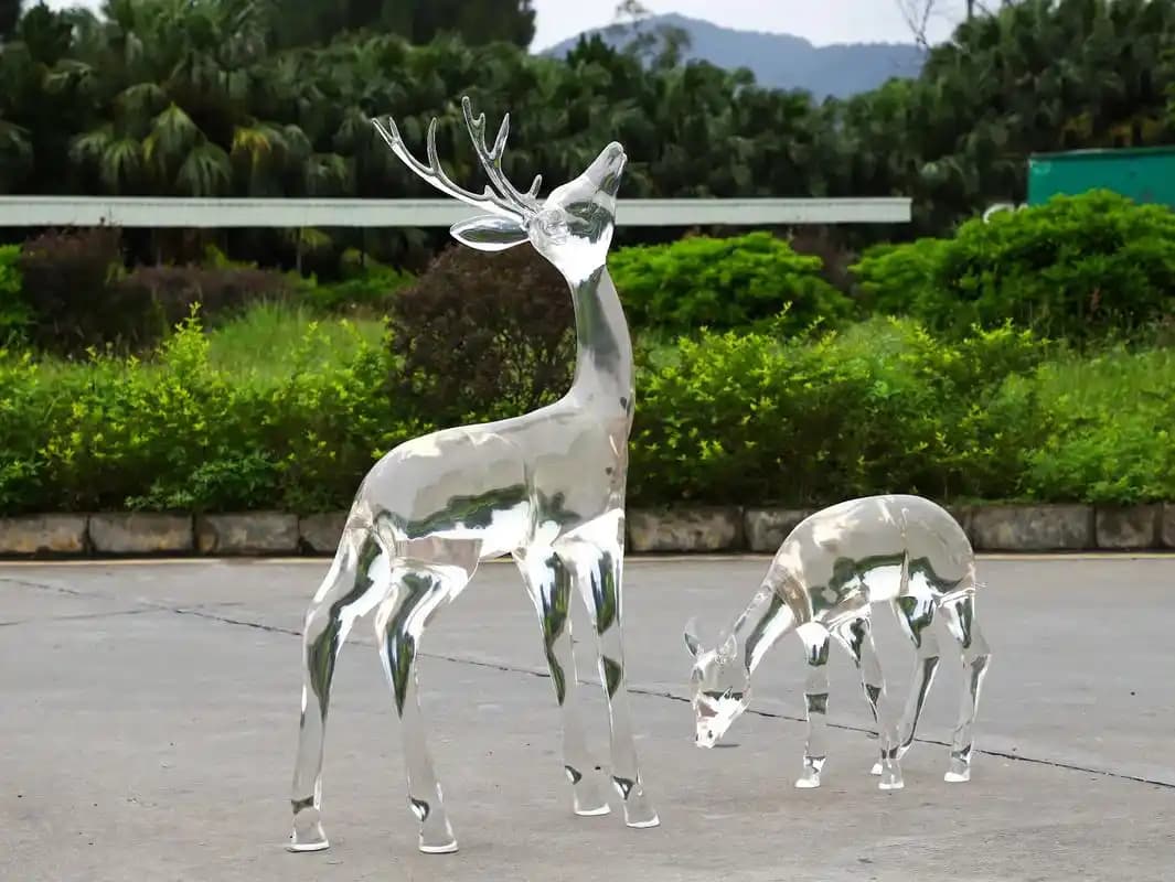 Challenges in Traditional Sculpture Creation 